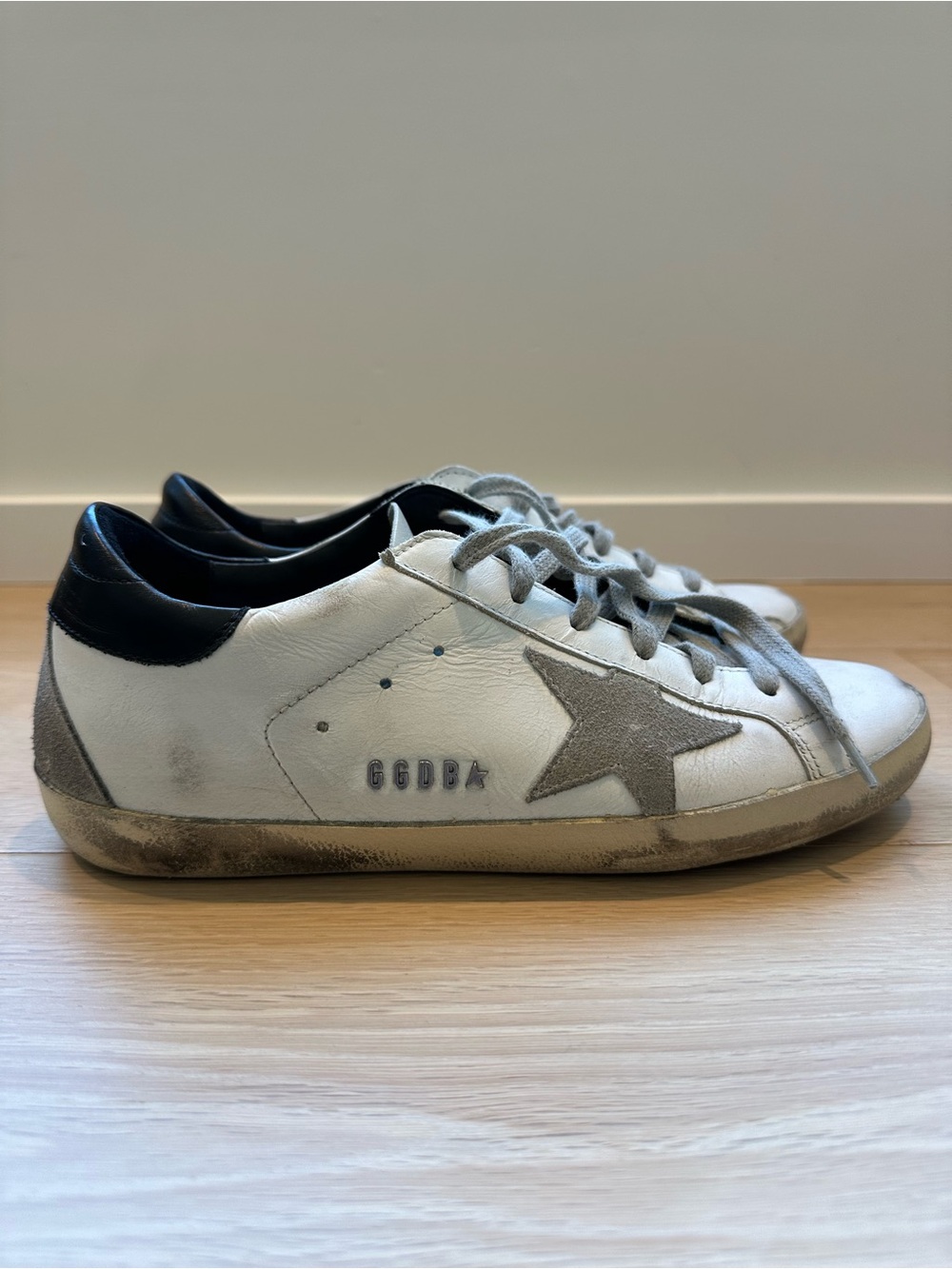 Golden Goose Superstar size 38